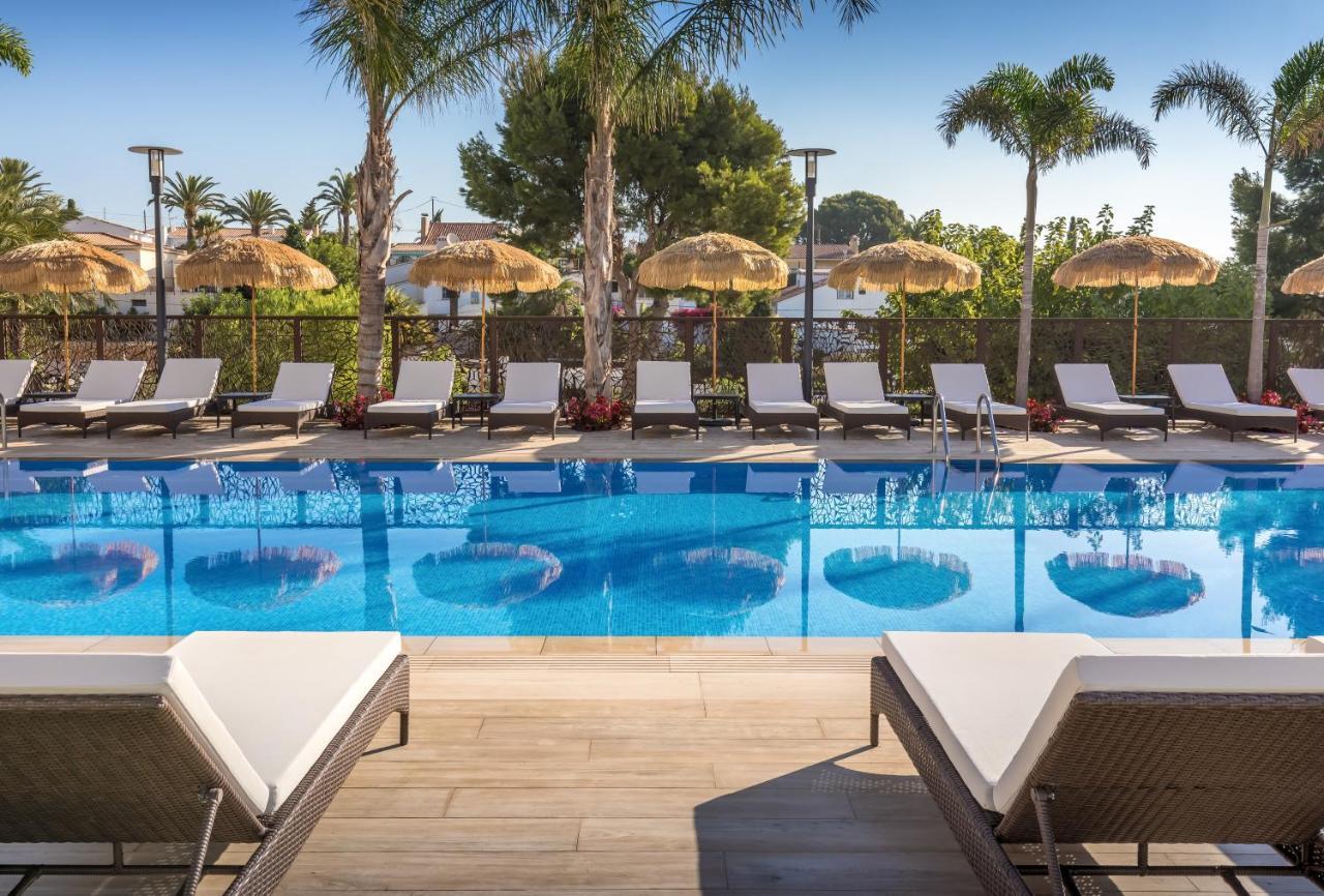 Barcelo La Nucia Hills 호텔 외부 사진 The swimming pool at the hotel